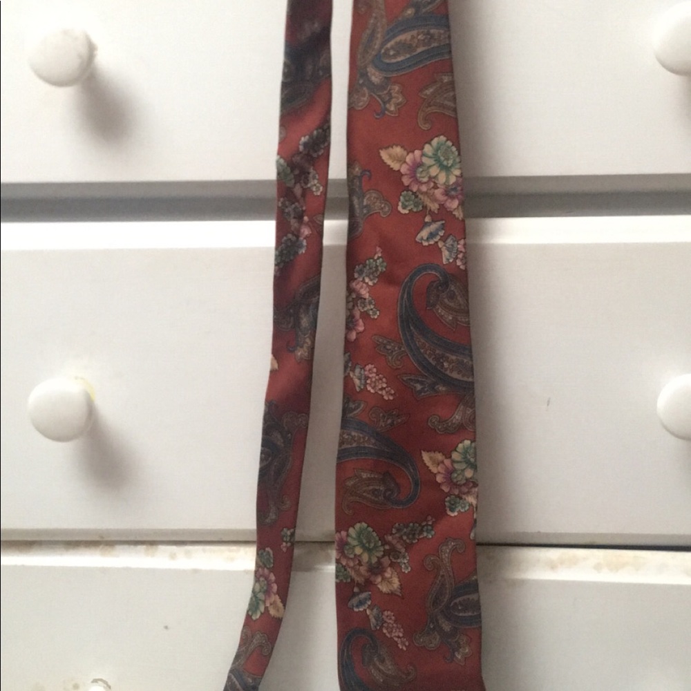 Bill Blass Men’s Tie